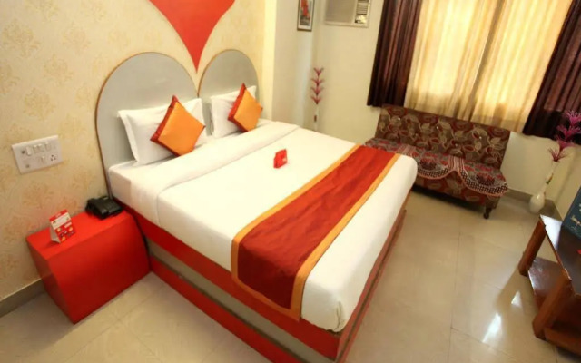 OYO 2326 Hotel Star Plaza