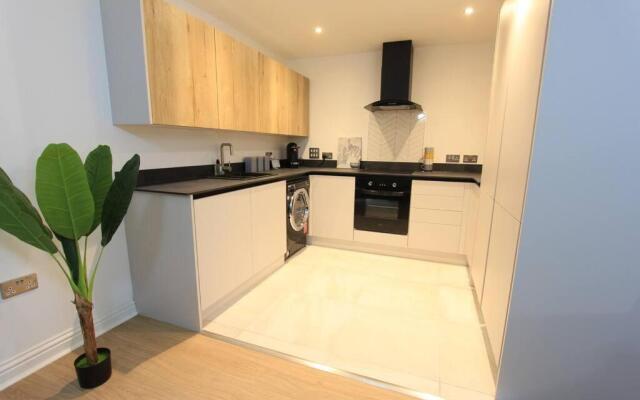 Cabot Mews Apartment 1