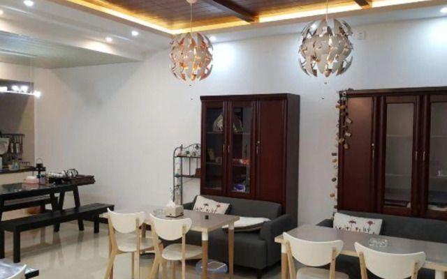 Chuxia Boutique Hotel