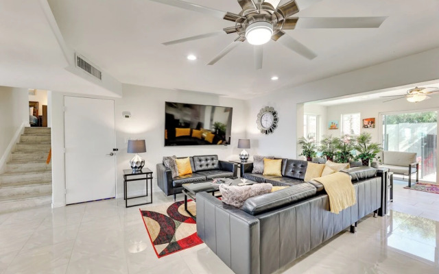 Pet-friendly Mesa Home w/ Community Amenities!