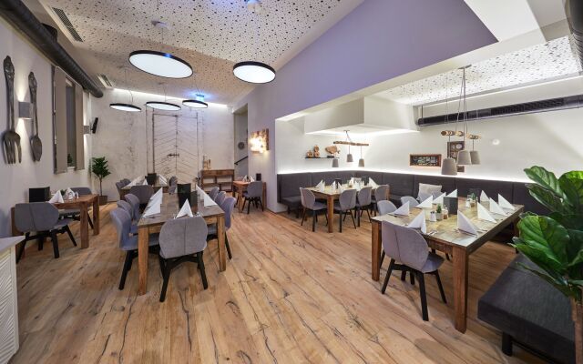 TWO TIMEZ - Boutique Hotel