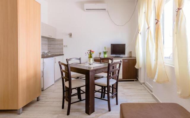 Belane Apartments