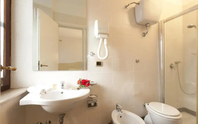 Hotel Scilla E Locanda Della Taverna Etrusca