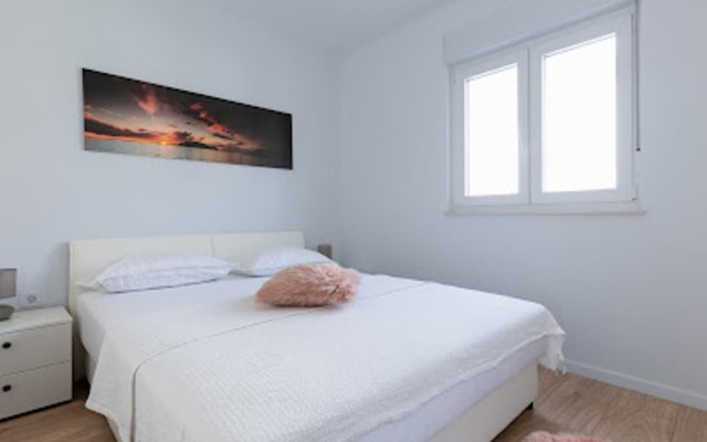 Holiday Home Miriam Kastela With a Private Pool