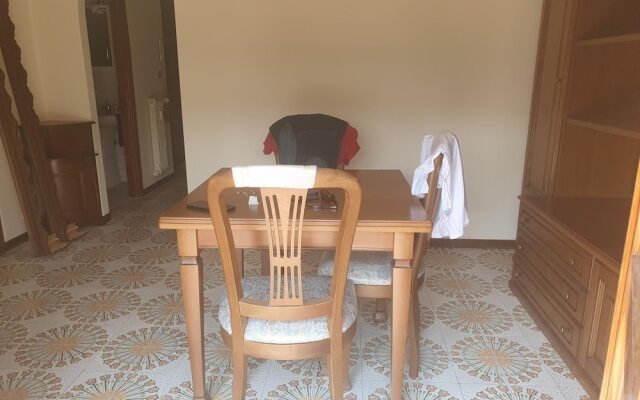 Close To Golf Court Flat