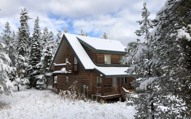 The Hideaway Lodge