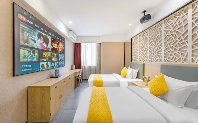 Lemon Breeze Hotel