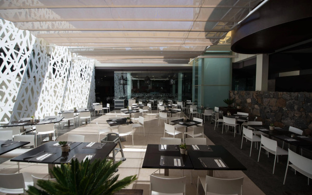 Hotel HD Beach Resort & SPA