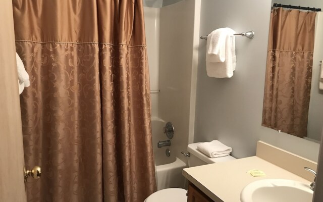 Pine Mountain Club Chalets Resort