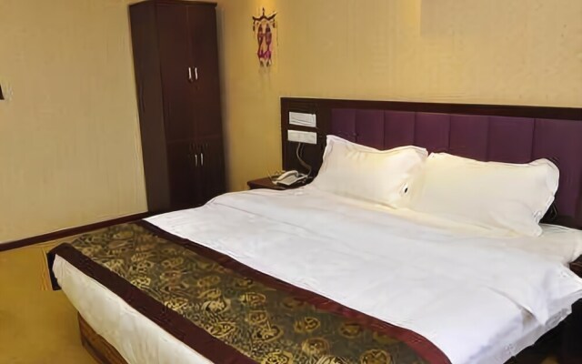 Midi Hotel