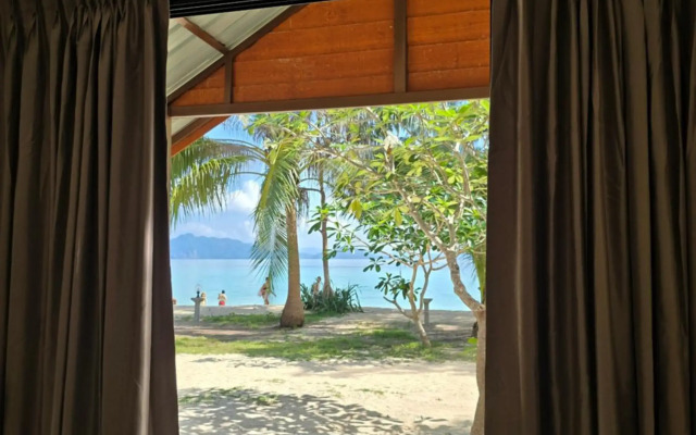 Kradan Beach Resort