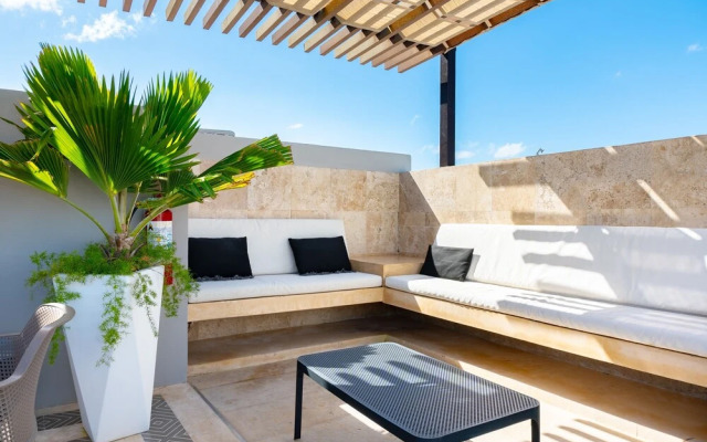 Menesse On The Beach 5 1 Bedroom Condo