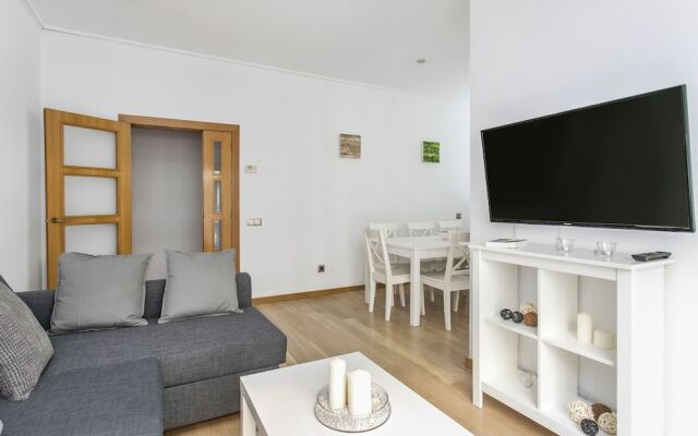 Beautiful Apt next to the Sagrada Famila