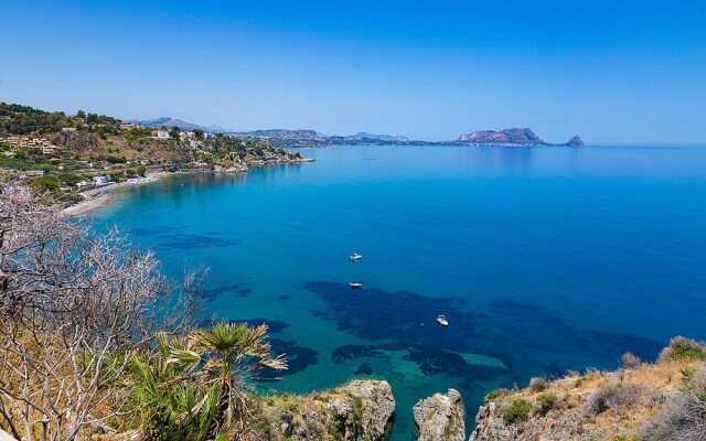 Nice Apartment in Palermo With 2 Bedrooms and Wifi