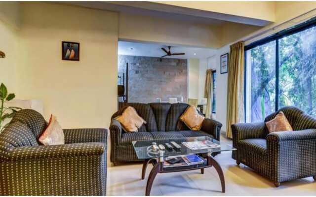 OYO 2080 Apartment near Juhu Beach