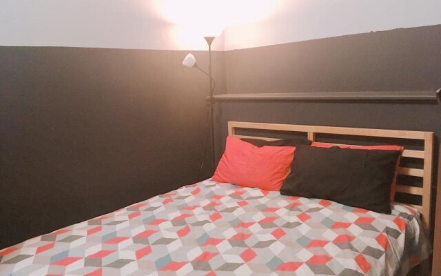 Sundancer Backpackers Resort
