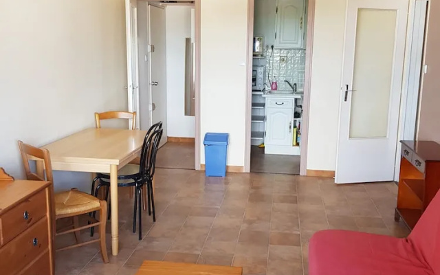 A Very Functional Apartment Only 200 Metres From The Beach!