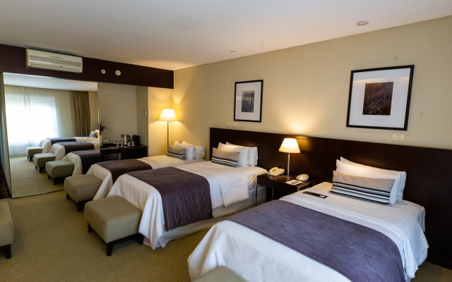 474 Buenos Aires Hotel