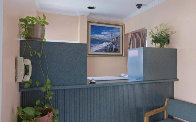 Americas Best Value Inn - Corte Madera