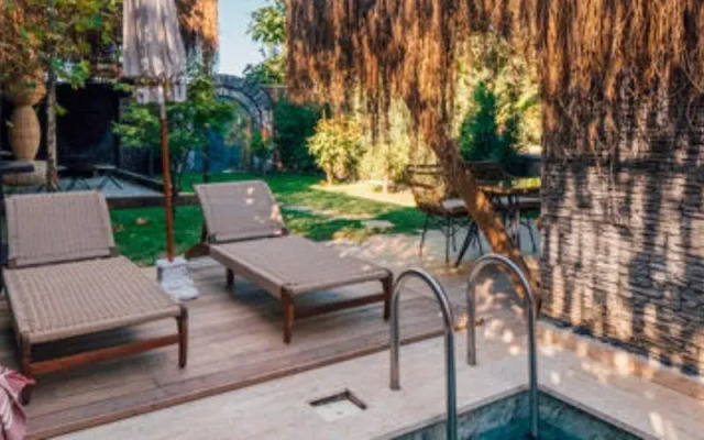 Feronia Suites