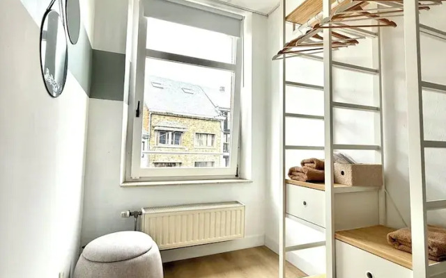 Spacious duplex in the center