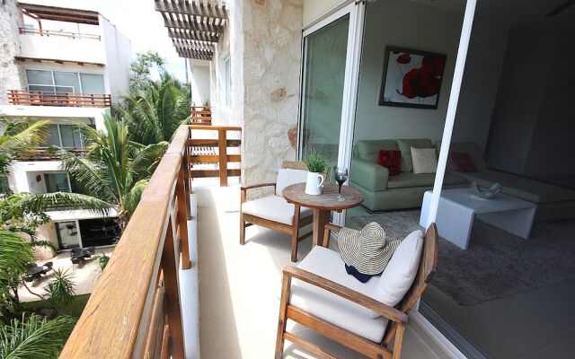 Sabbia Apartment D405 by iMexico