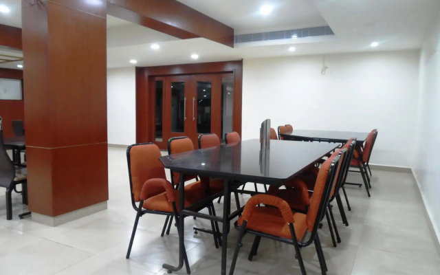 Hotel Bhimas Paradise