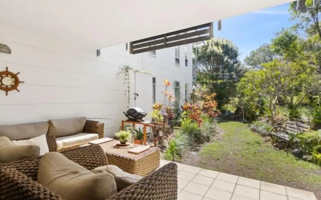 Casuarina Apartment 200m from the Beach