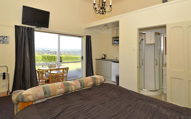 Manor Views