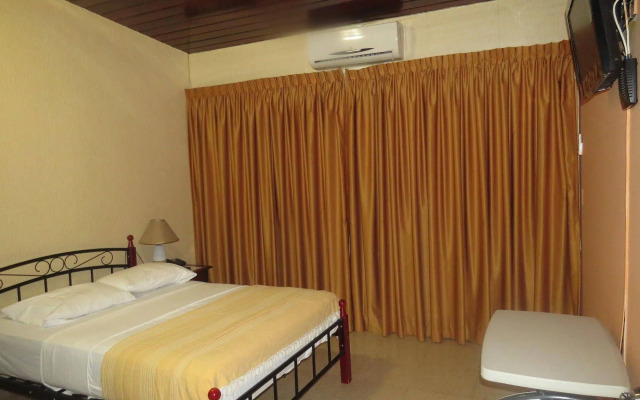 Hostal Cocos Inn