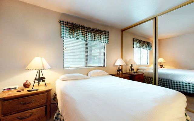 Mammoth Sierra Townhomes #26