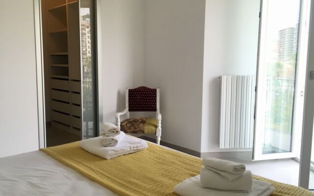 Casa River by Starhost