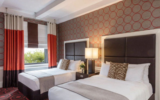Empire Hotel