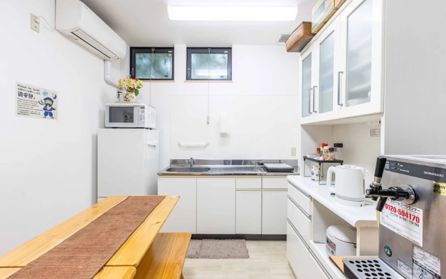 add chaganju - Hostel