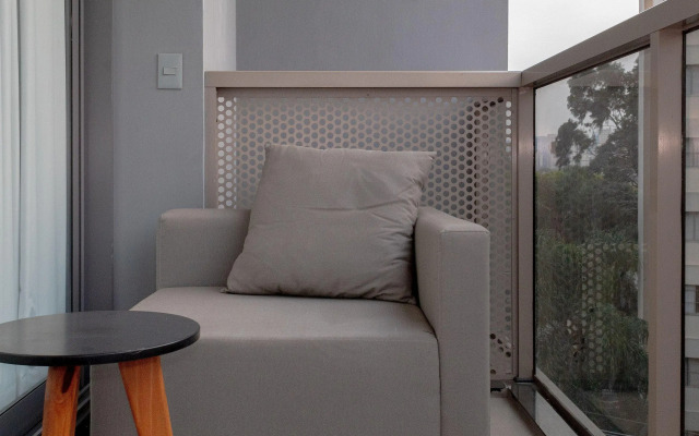 BHomy Vila Olímpia Charmoso e com varanda AL36