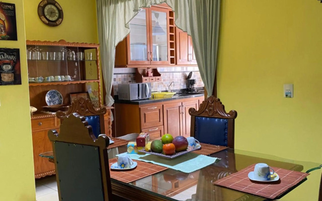 Apartamento aconchegante com vista para o mar