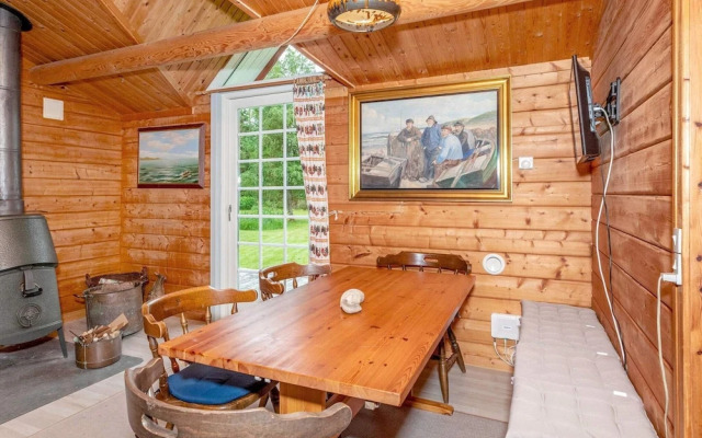 6 Person Holiday Home in Roslev