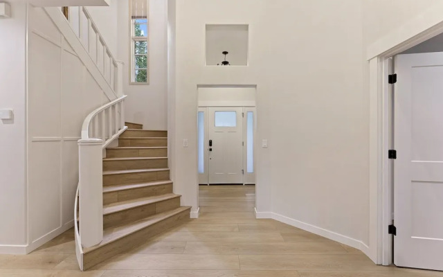 12 Siskin 5 Bedroom Home