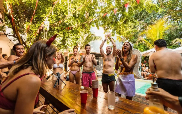Che Tulum Hostel & Bar