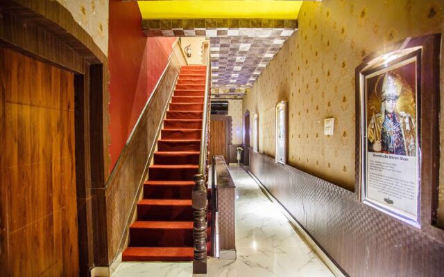 Royal Empire Boutique Hotel