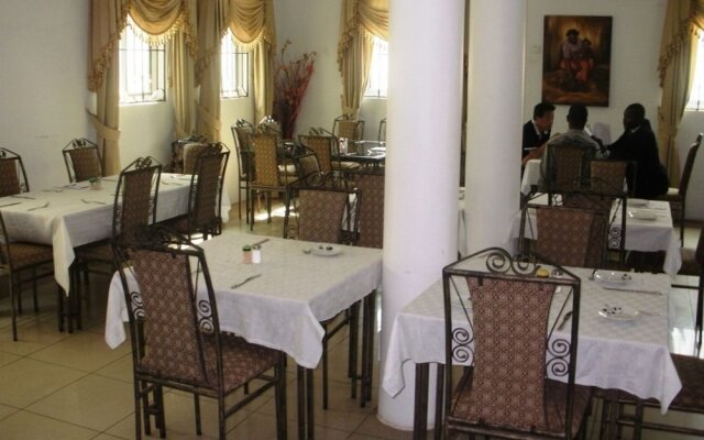 Meaglent Hotel