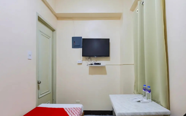 OYO 836 E & H Residences