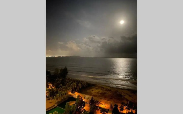 OPAHOME@ Timurbay Seafront Residence 2BR Family suite Seaview and Poolview