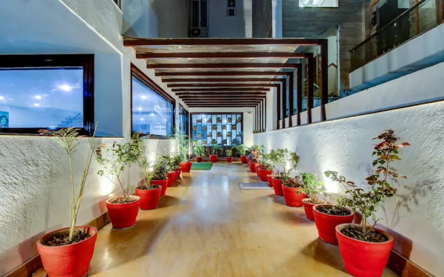 Treebo M2M Residency Sector 46