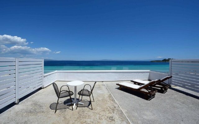 Antigoni Seaside Resort