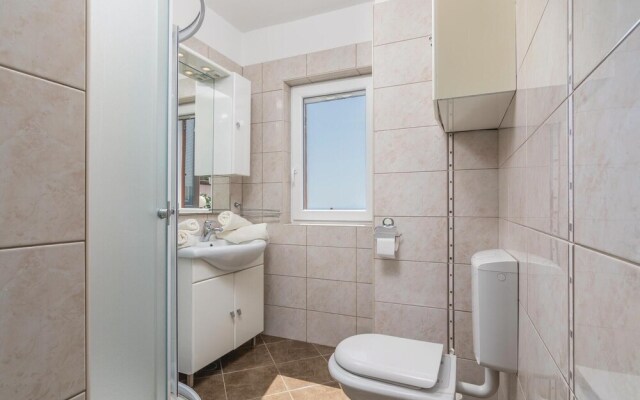 Beautiful Home in Labin With Wifi and 2 Bedrooms