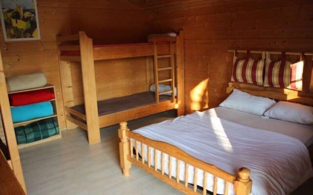 Chalets Etape du Camping Le Bivouac
