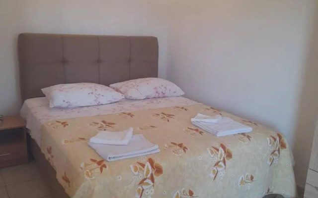 Apartments by the sea Valun, Cres - 8081