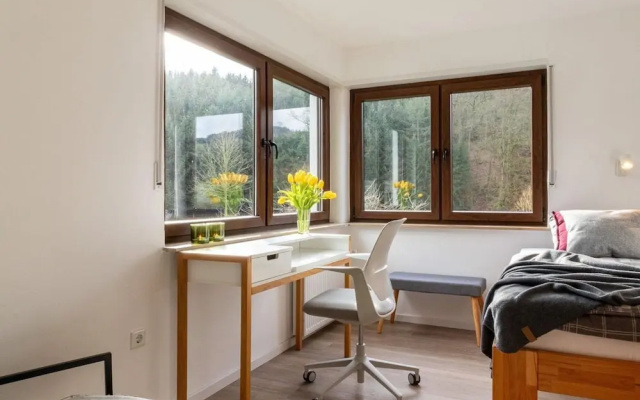 Modernes Split-level Haus Nahe am Hennesee
