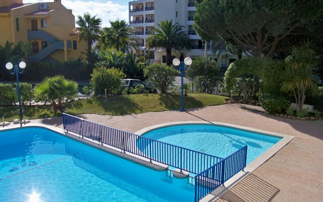 Rio Apartments